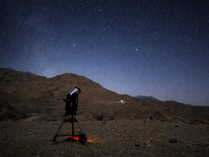 Oman Stargazing Adventure with Telescope & Expert Guide